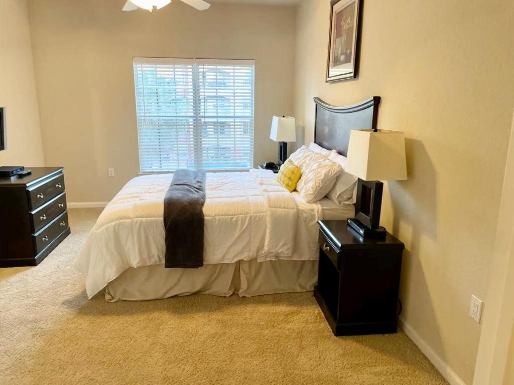 Apartment Specious 2-Bedroom Luxury Condo By The Water Tampa
